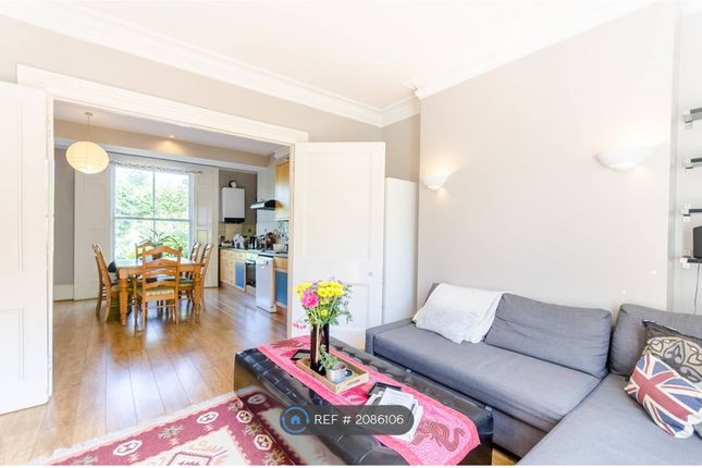 Terraced house to rent in Islington, London