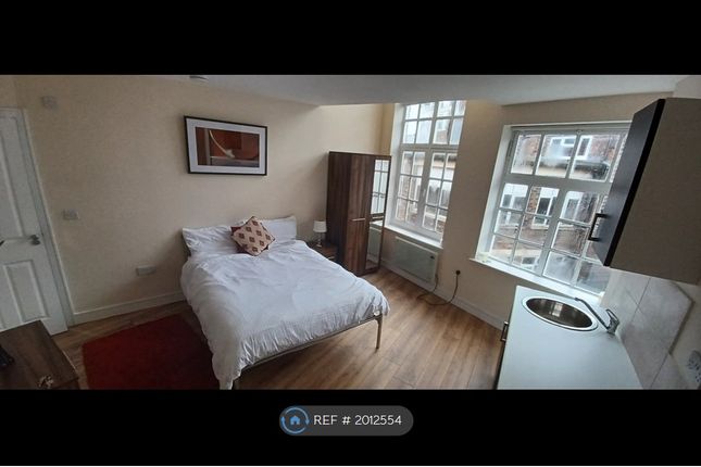 Room to rent in Percy St, Stoke-On-Trent ST1