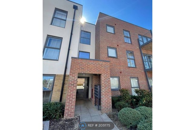 Thumbnail Flat to rent in Binary House, Oakgrove, Milton Keynes