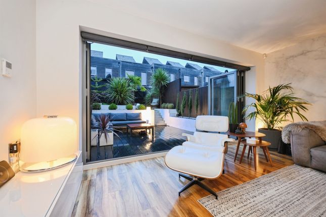 24, High Chase, Harlow photo 3