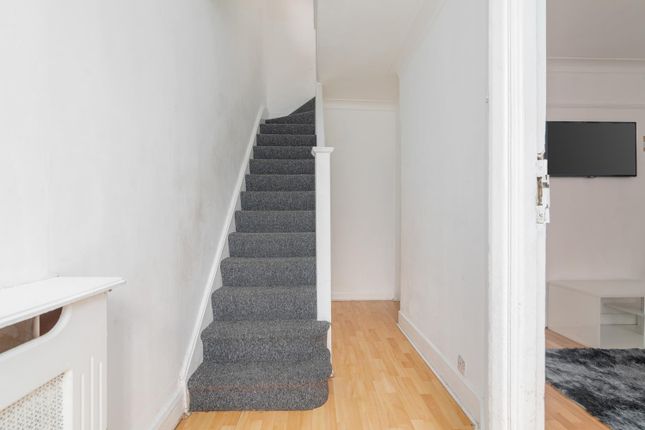 Terraced house for sale in Worcester Avenue, London
