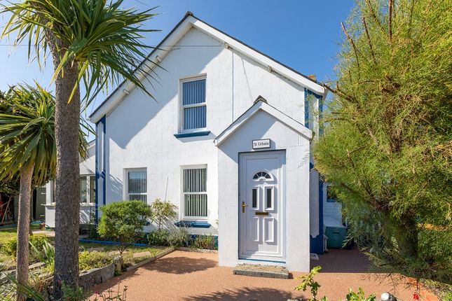 Route Du Picquerel Vale Guernsey Gy6 4 Bedroom Detached House