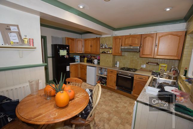 25, Sirdar Road, SOUTHAMPTON photo 4