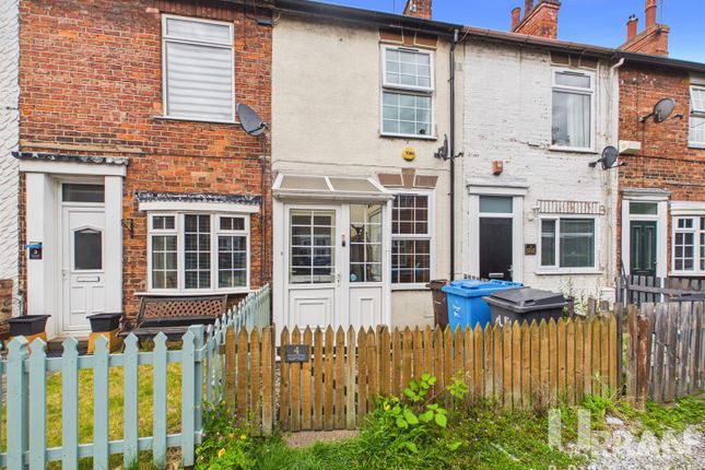 2-bed house on 4 Rutland Terrace, College Street, Hull, £145,000