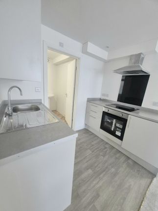 4 Princess Louise Road Flat 4, Blyth photo 5