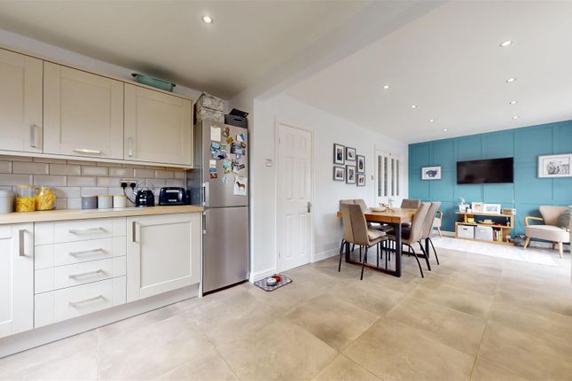 6, Henley Court, St. Helens photo 4
