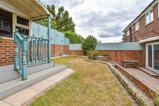 Henwoods Crescent Pembury, Tunbridge Wells photo 2