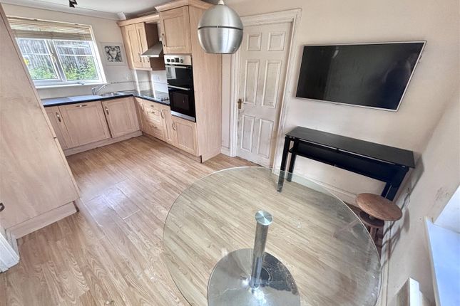 79, St. Michaels Way, St. Austell photo 4