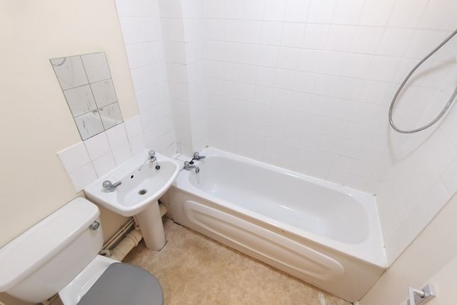 Flat C, 28, Market Street, Telford photo 5