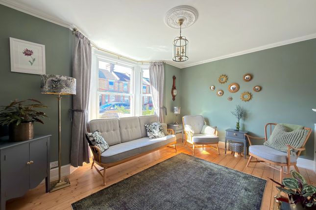 71 Athelstan Road, Faversham photo 2