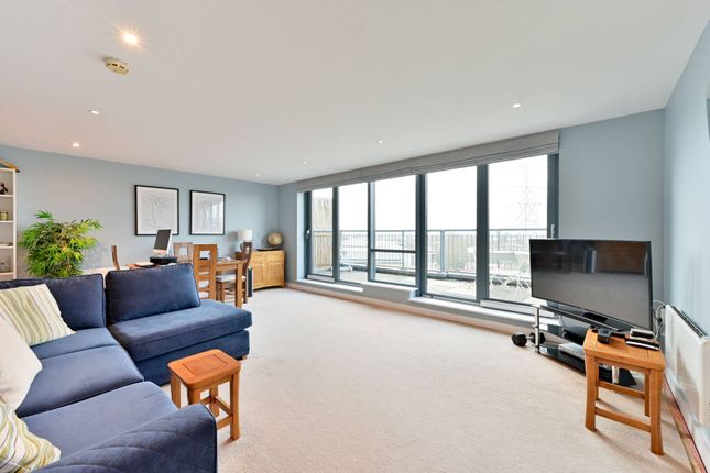 Flat for sale in Chapter Way, South Wimbledon, London