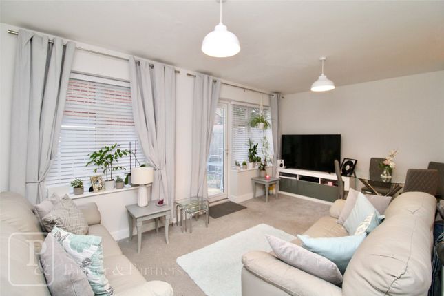 2 Ernest Luff Court,, Luff Way, Essex photo 2