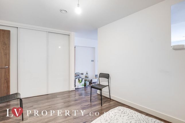 Apartment 403, Kettleworks, 126, Pope Street, West Midlands photo 2