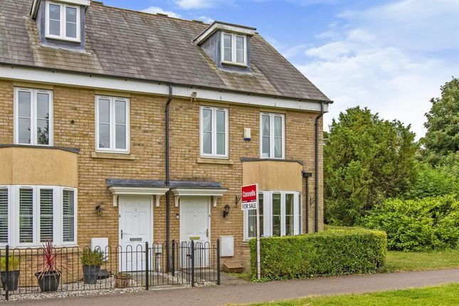 3 bed town house for sale in Jubilee Green, Papworth Everard, Cambridge CB23