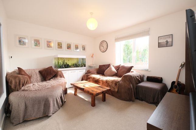 Flat 2, 52, High Street, Orpington photo 2