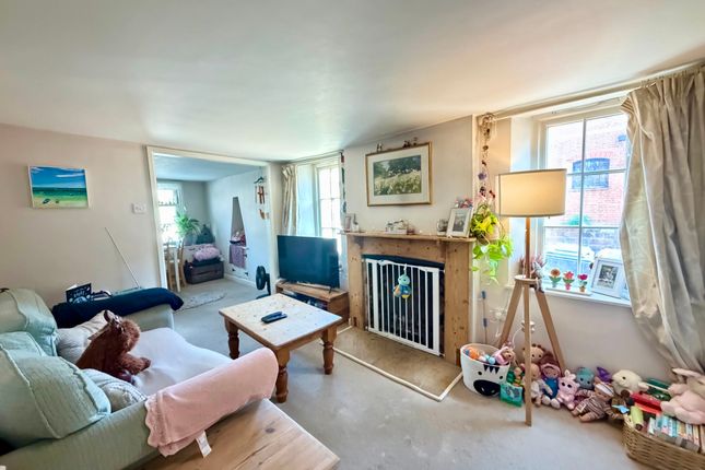 Bluebell Cottage, 51A West Street, Farnham photo 2