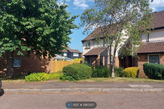 1-bed flat on Merling Croft Northchurch, Berkhamsted, £1,100/mo