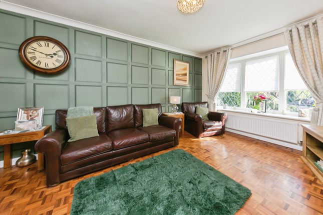 25, Grangefields, Stoke-on-Trent photo 2