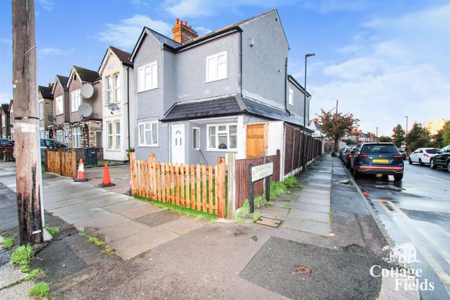 End terrace house for sale in Durants Road, Enfield