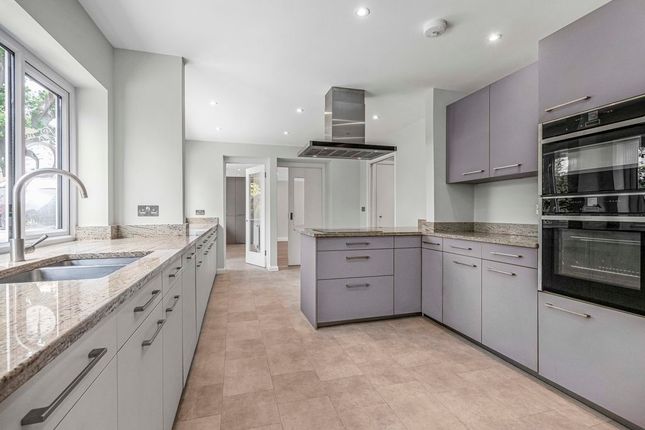 Heath Drive, Potters Bar photo 3