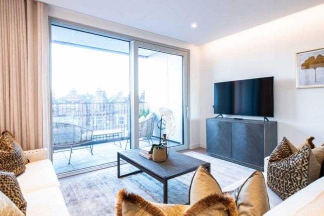 Thumbnail Flat to rent in Garrett Mansions, West End Gate, London