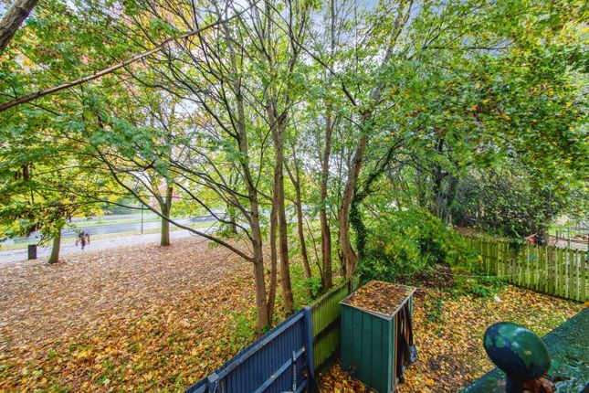 Headford Gardens, Sheffield photo 4