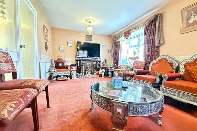 6, Lindrick Drive, Leicester photo 3
