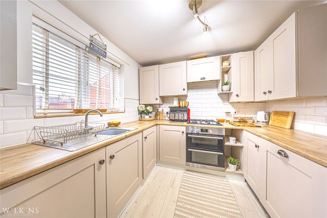 3, Cypress Way, Warwickshire photo 2
