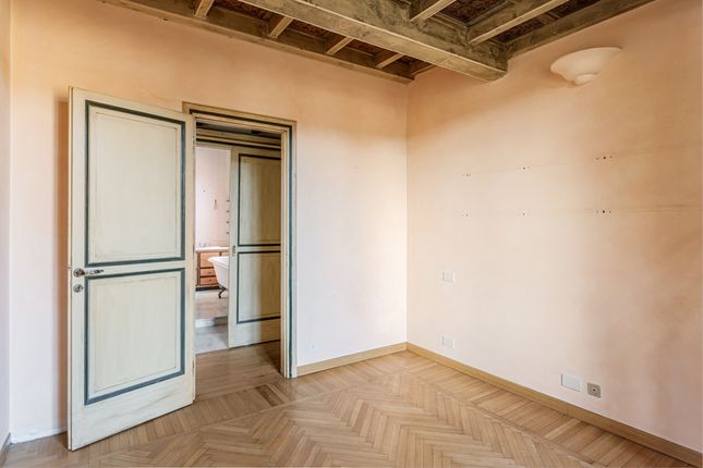 Apartment for sale in Lombardia, Como, Appiano Gentile