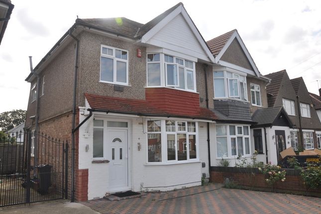 Thumbnail Semi-detached house to rent in Ellerdine Road, Hounslow