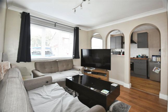 26, Flodden Drive, Reading photo 4