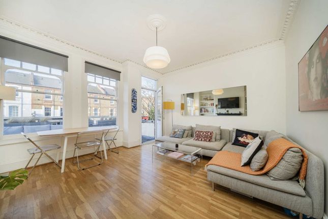 Thumbnail Flat for sale in Queenstown Road, London