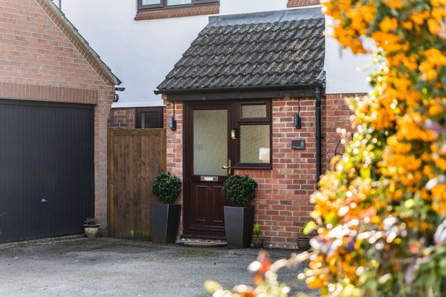 8 Whittle Road, Thame, Thame photo 4