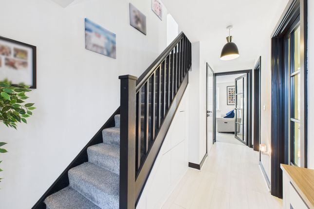 5 Drummond Lane, Carluke photo 2