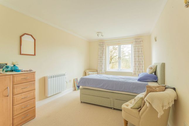 East Lodge,Flat 1, Chantry Court, Tetbury photo 2