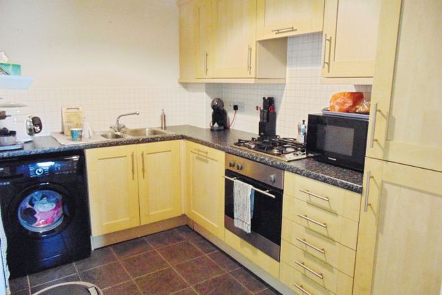 8, Saxon Court, Kingsnorth, Ashford photo 2