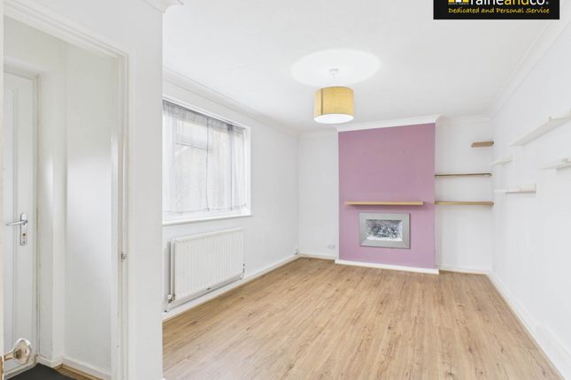 10, Norman Court, Potters Bar photo 2