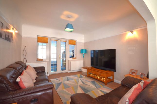 77, Radcliffe Road, Harrow photo 4
