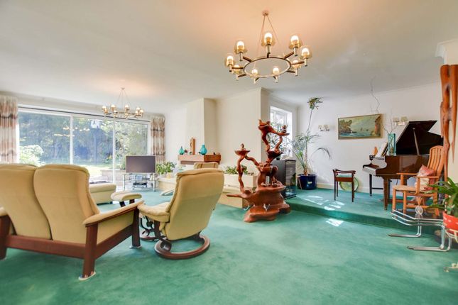 9 Barrington Road, Leicester photo 2
