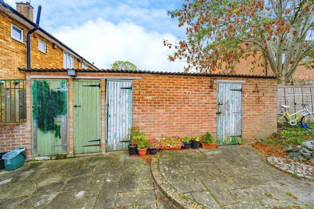 26, Flatfield Road, Hemel Hempstead photo 4