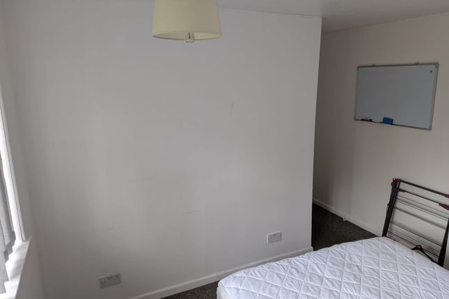Room 3, Cannock photo 3