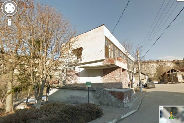 Block of flats for sale in Commercial Building For Converting And Make Apartments In Cherve, Bulgaria