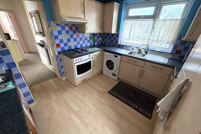 35, Arundel Road, Hounslow photo 5