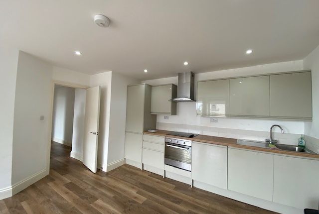 10 The Peninsula, Aylesbury photo 5