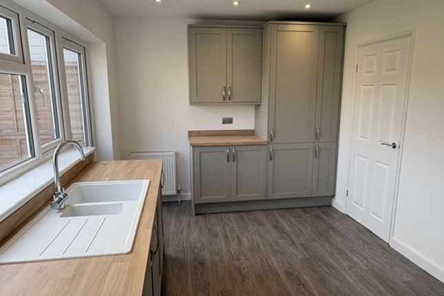 38, Weeley Road, Clacton on Sea photo 5