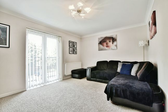 25, Lawnhurst Avenue, Manchester photo 4