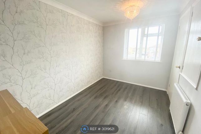 Tatsfield Close, Gillinghan photo 2