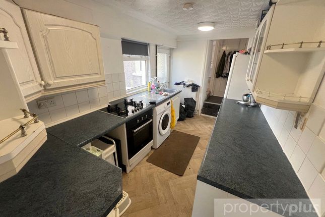 35, Cornwall Road, Rhondda Cynon Taff photo 4