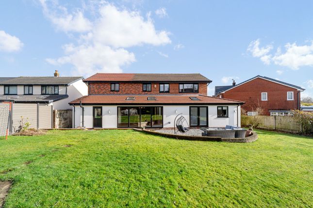 6 Broad Meadow, Bolton photo 2