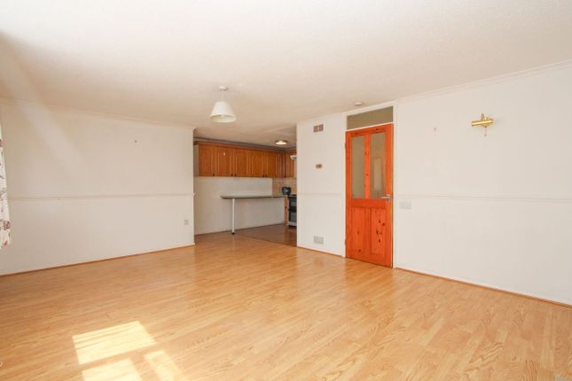 86, Canterbury Close, Yate photo 4